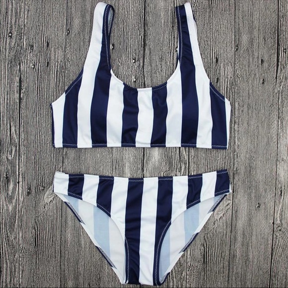 🖤Navy Blue Striped White Bikini Swimsuit - Picture 3 of 7